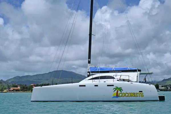 Stealth Catamaran "Coconuts"