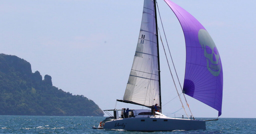 Stealth 13S Liberty V island racing Bay Regatta Thailand